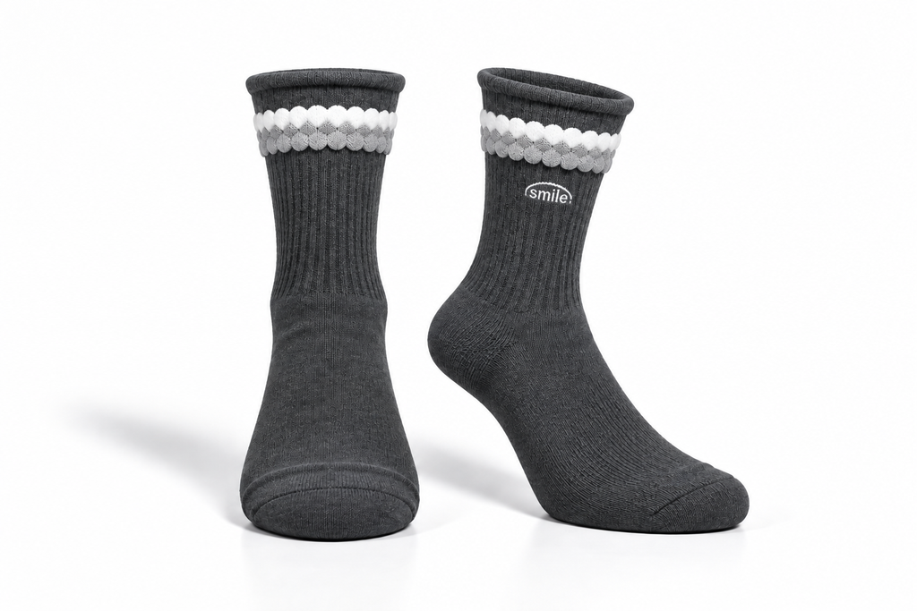 Thin Cotton Socks With Decorative Trim