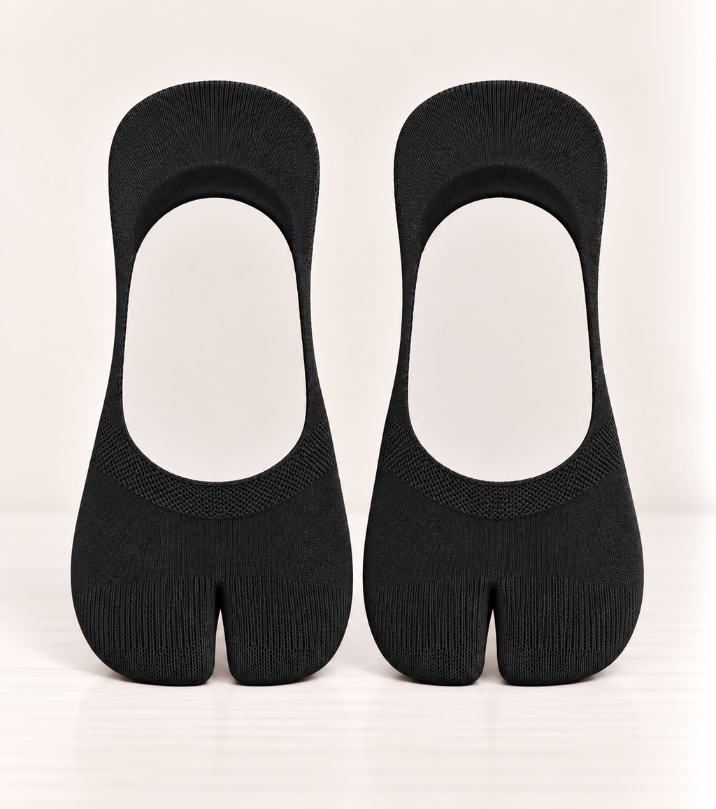 Thin and lightweight split-toe