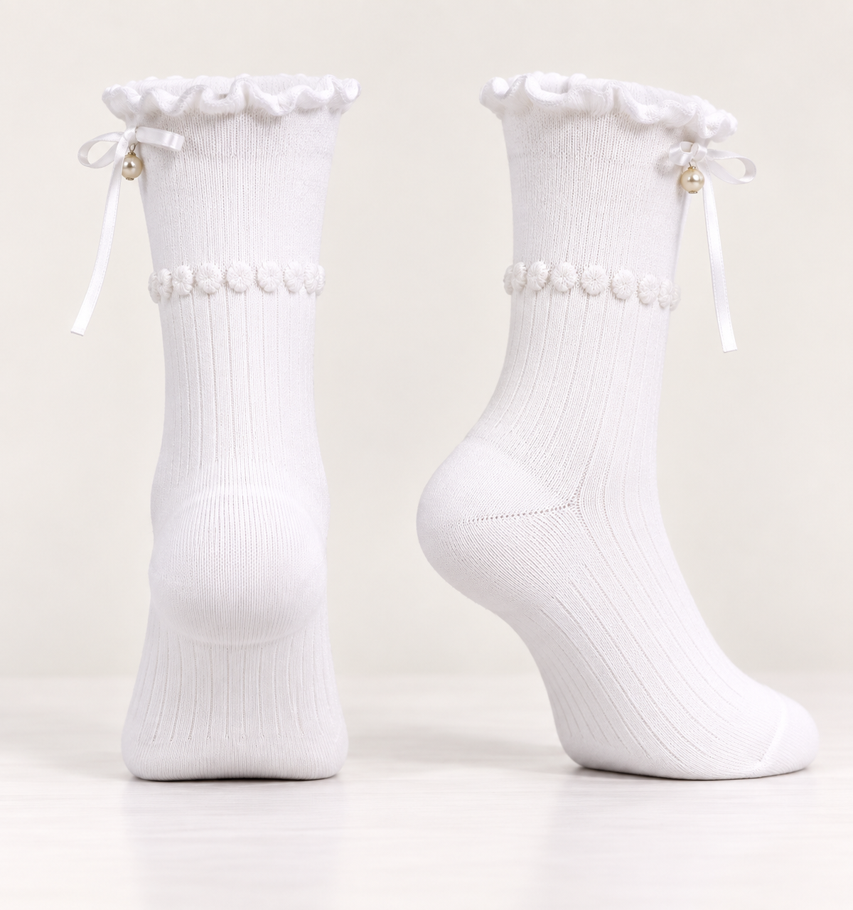 Thin Cotton Socks with Pearl Detail