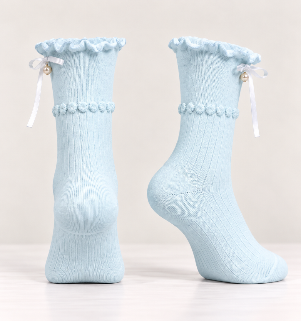 Thin Cotton Socks with Pearl Detail