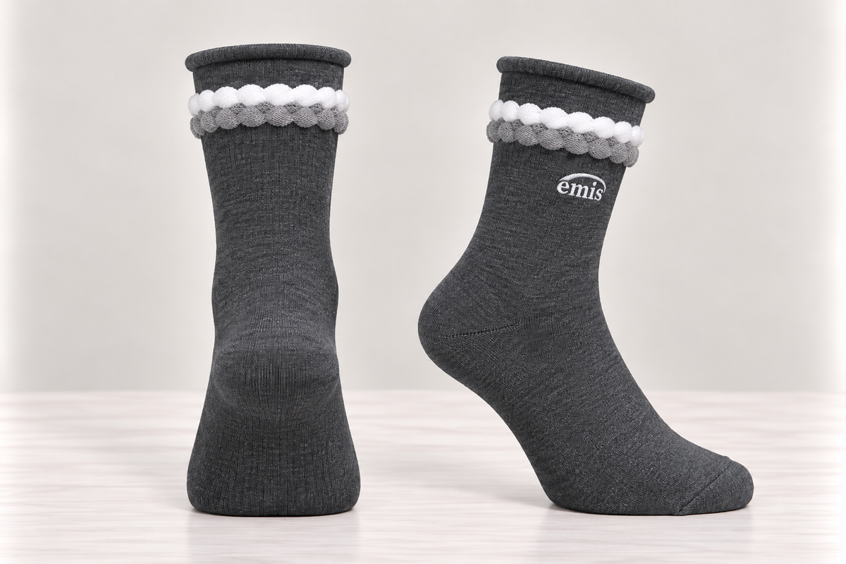Thin Cotton Socks With Decorative Trim